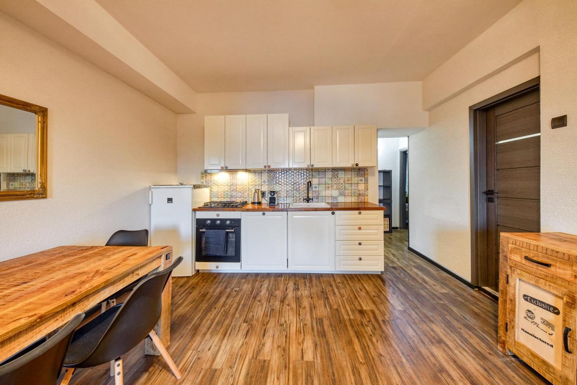 Mahalo Apartment Bratislava Exterior photo